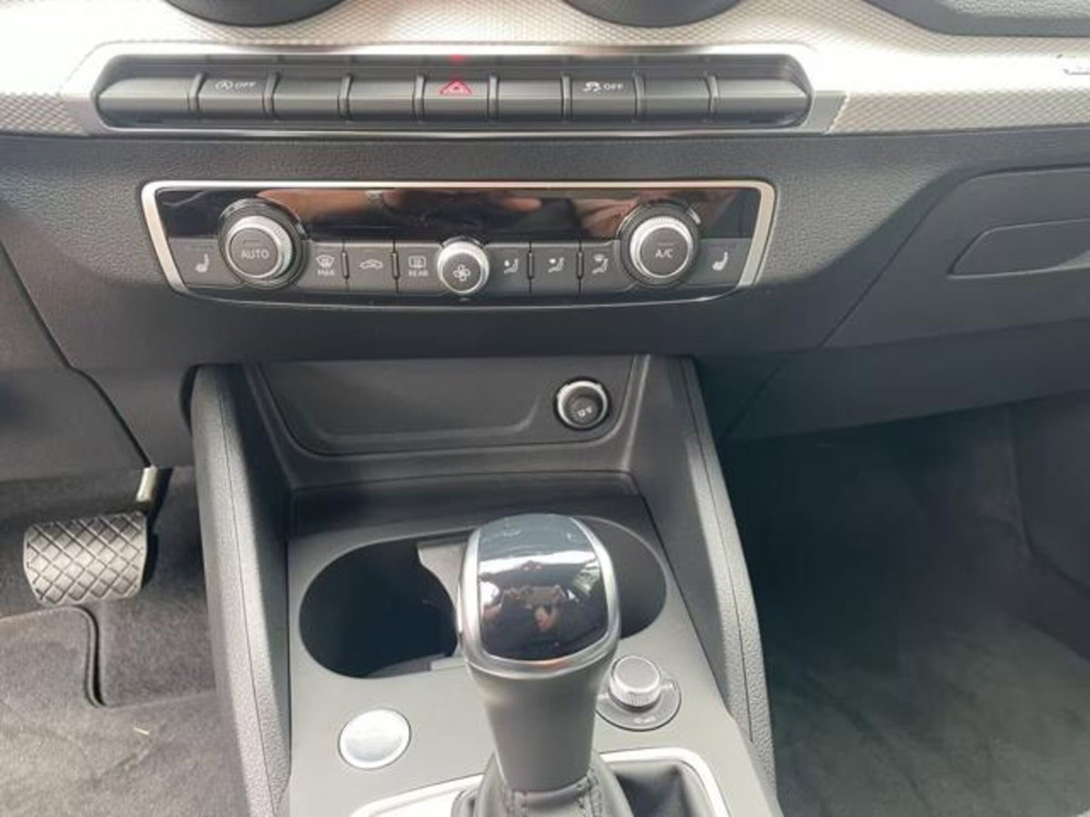 Audi Q2 Q2 35 TFSI S tronic S line Edition (14)