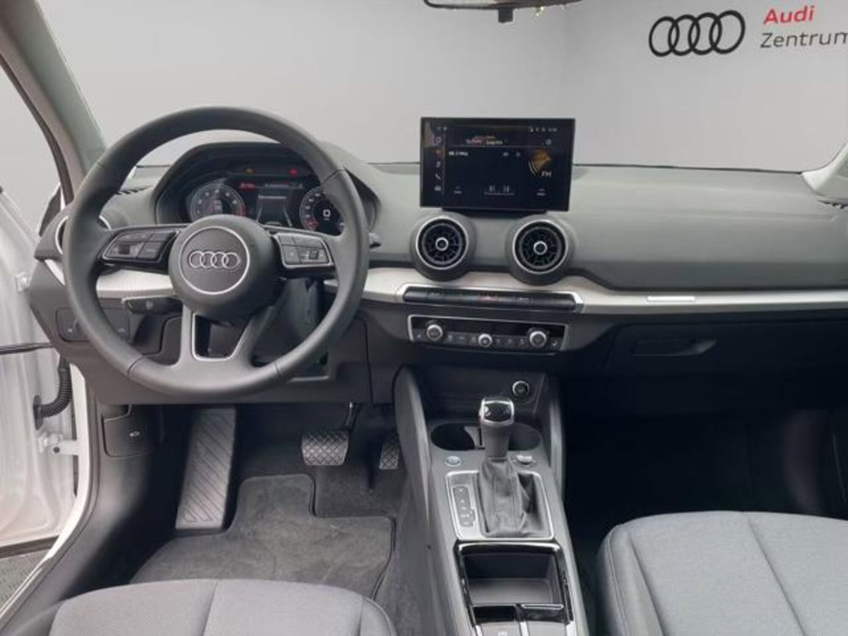 Audi Q2 Q2 35 TFSI S tronic S line Edition (15)