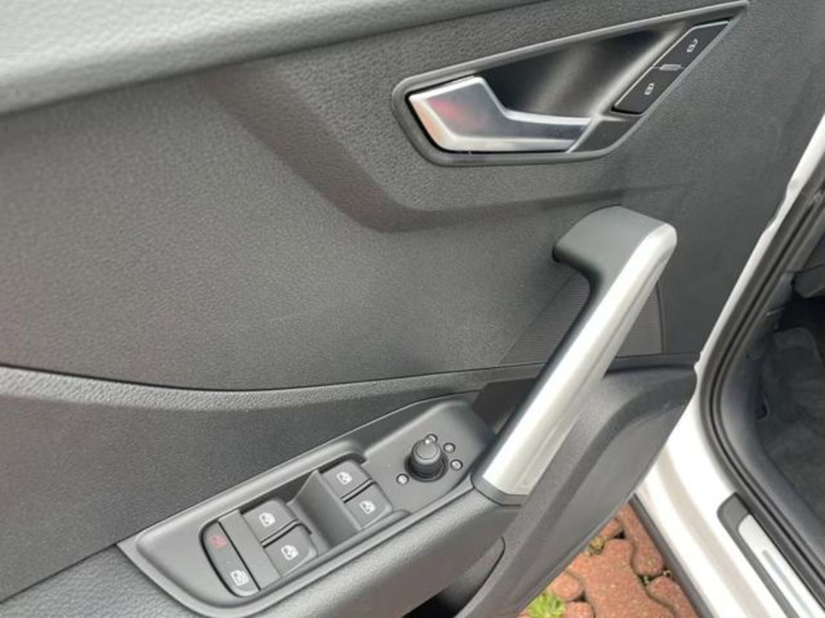Audi Q2 Q2 35 TFSI S tronic S line Edition (20)