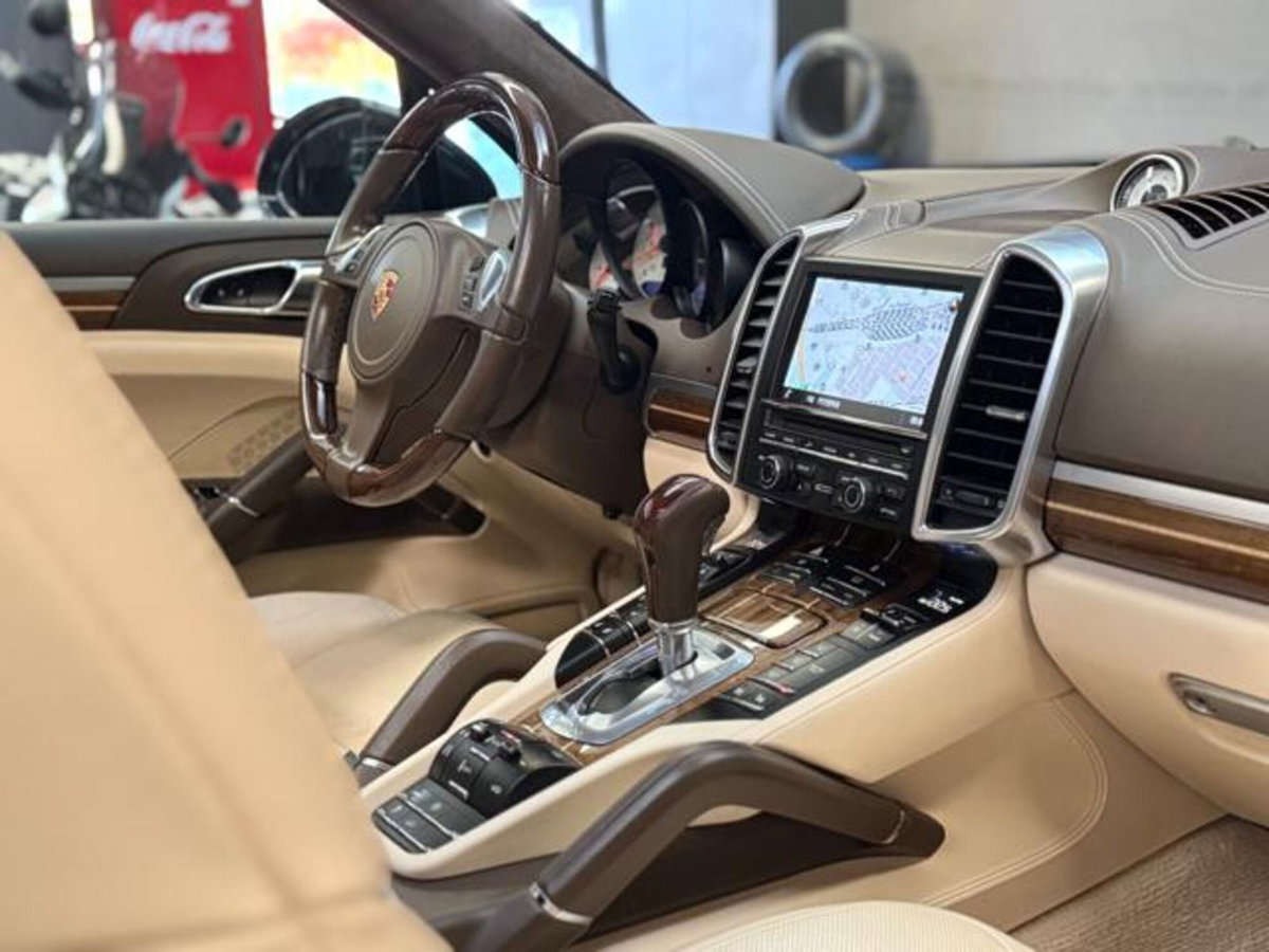 Porsche Cayenne 4.8 GTS (17)