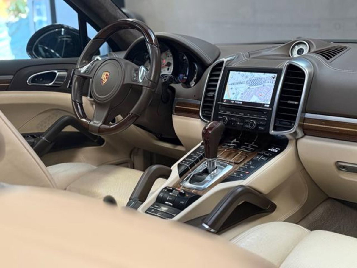 Porsche Cayenne 4.8 GTS (18)
