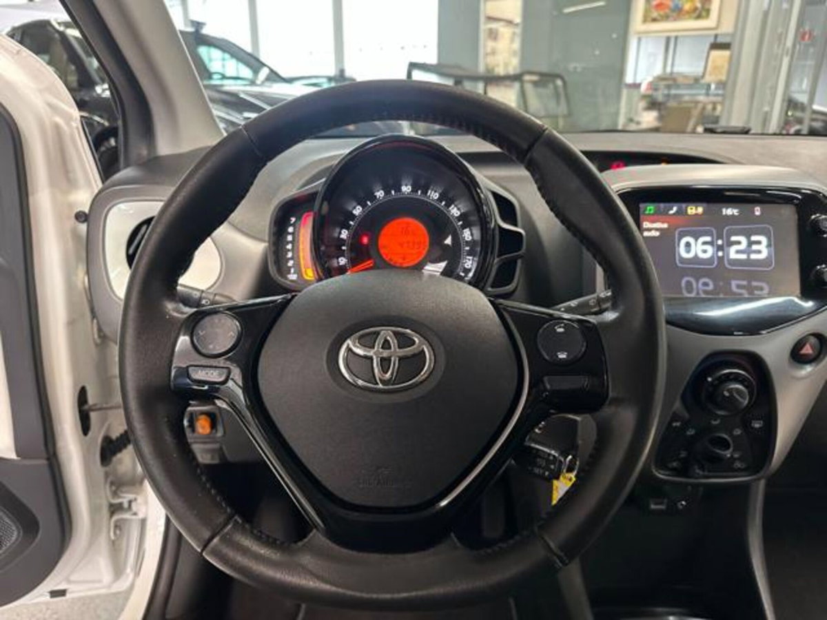 Toyota Aygo X 1.0 VVT-i 72 CV 5p. Undercover S-CVT (17)