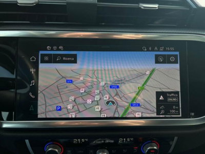 Audi Q3 35 2.0 tdi Identity Black s-tronic (11)
