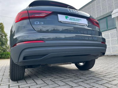 Audi Q3 35 2.0 tdi Identity Black s-tronic (17)