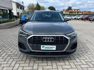 Audi Q3 35 2.0 tdi Identity Black s-tronic (2)