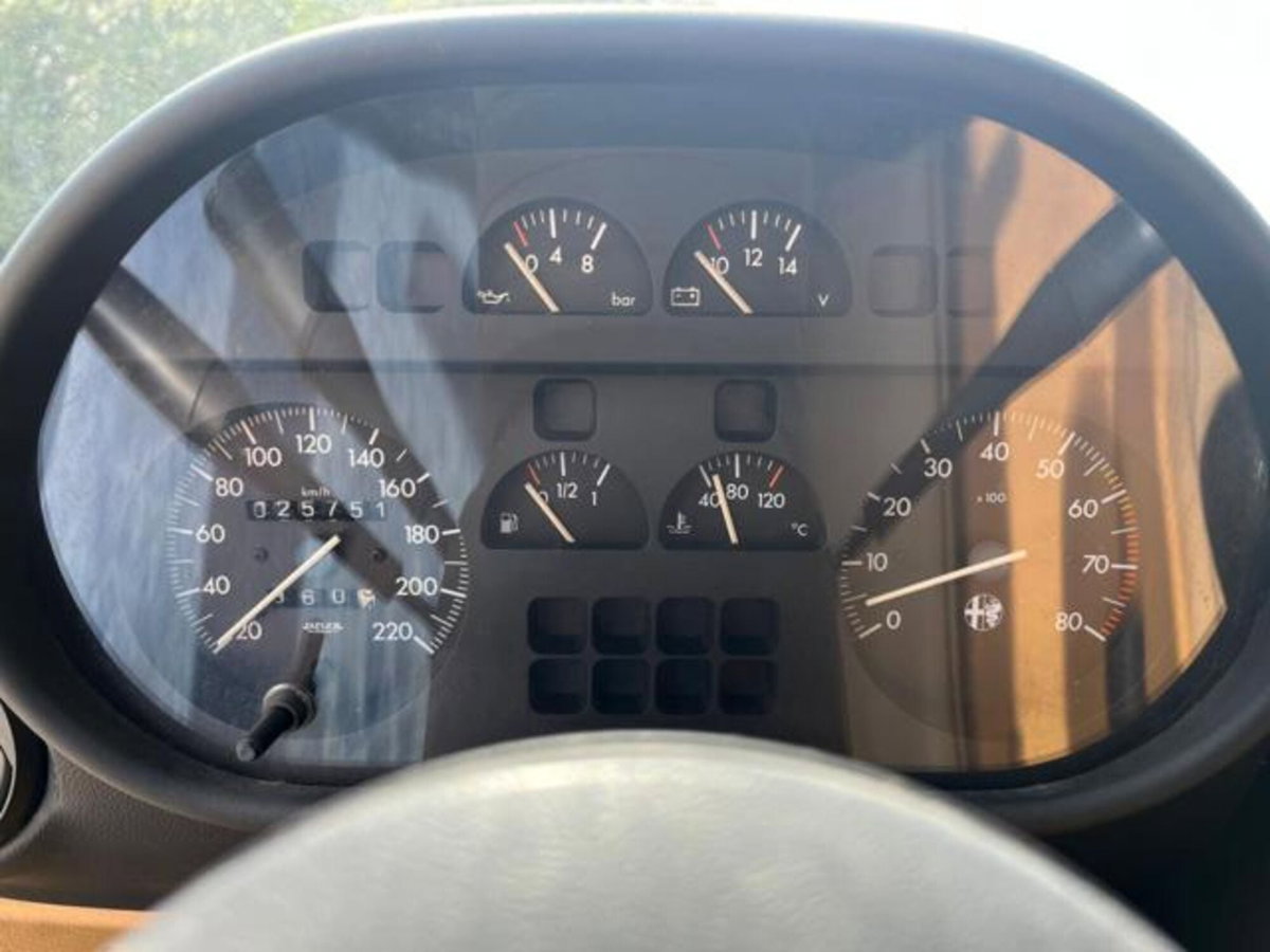 Alfa Romeo Spider 2.0i (8)