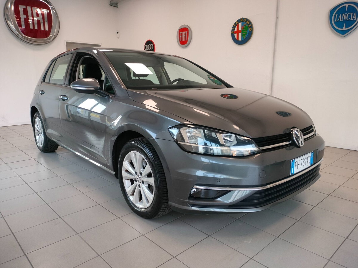 Volkswagen Golf 1.0 TSI 110 CV 5p. Trendline BlueMotion Technology