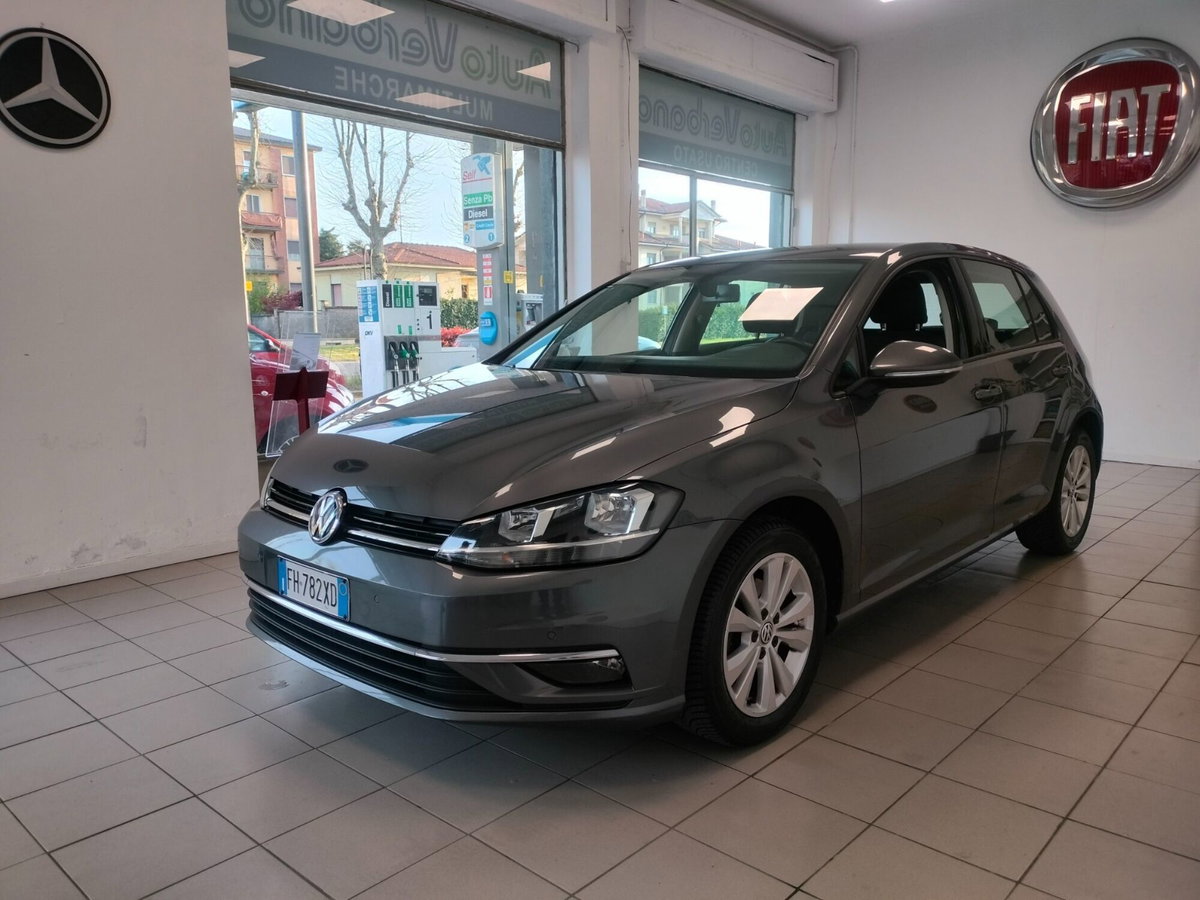 Volkswagen Golf 1.0 TSI 110 CV 5p. Trendline BlueMotion Technology (12)