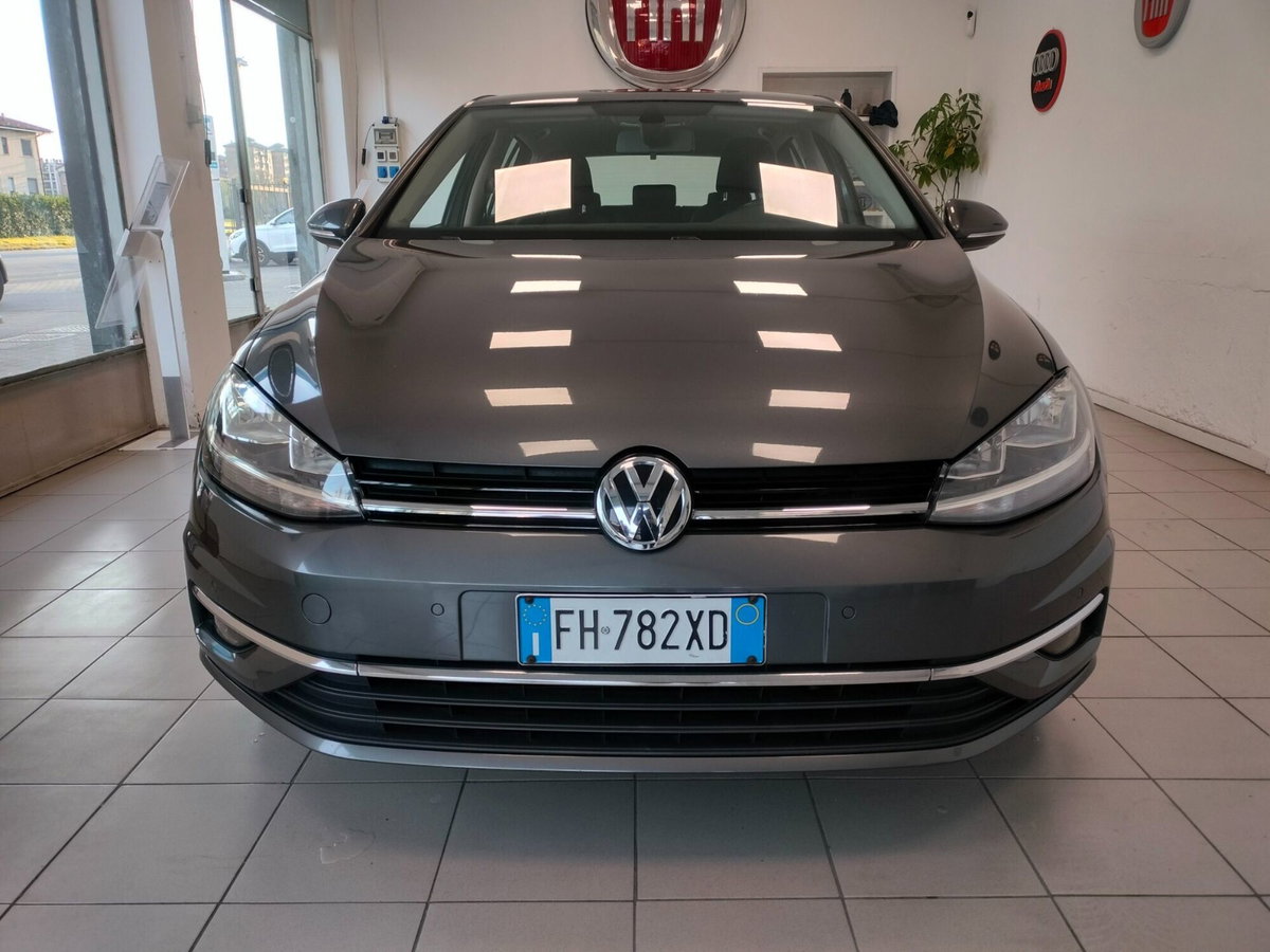 Volkswagen Golf 1.0 TSI 110 CV 5p. Trendline BlueMotion Technology (2)