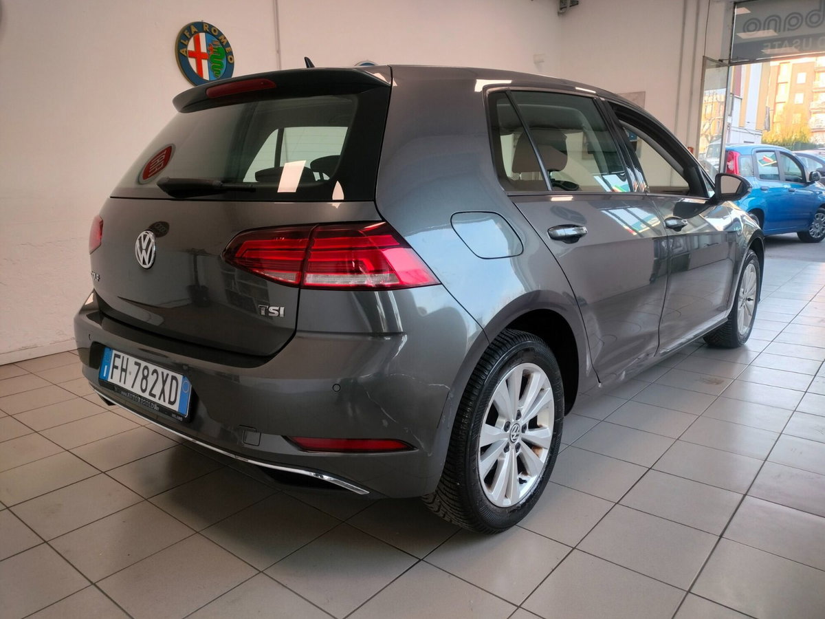 Volkswagen Golf 1.0 TSI 110 CV 5p. Trendline BlueMotion Technology (6)