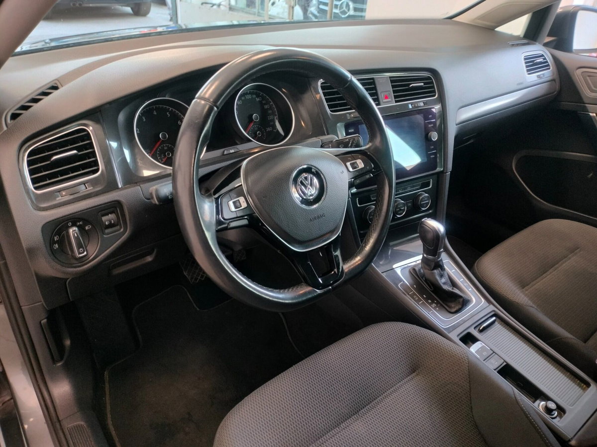 Volkswagen Golf 1.0 TSI 110 CV 5p. Trendline BlueMotion Technology (7)