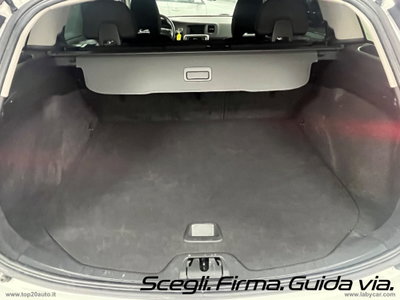 Volvo V60 Cross Country D3 Geartronic Momentum (12)