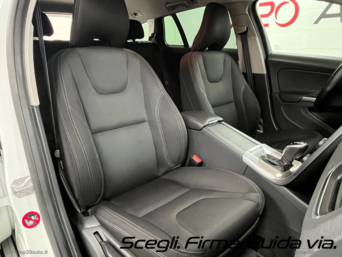 Volvo V60 Cross Country D3 (14)