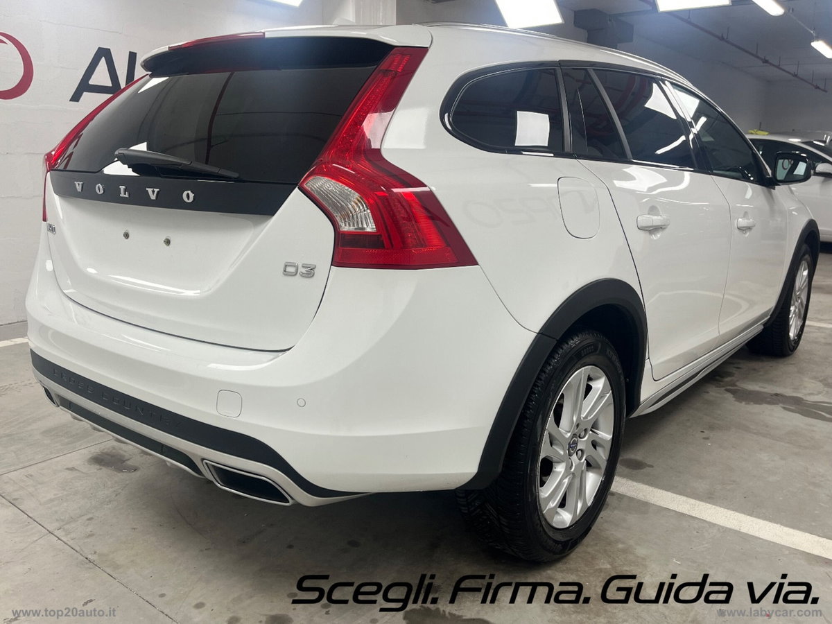 Volvo V60 Cross Country D3 (3)