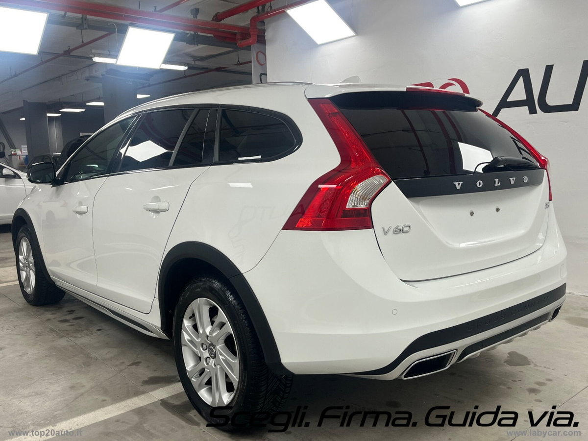 Volvo V60 Cross Country D3 (4)