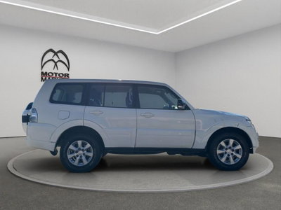 Mitsubishi Pajero 3.2 DI-D 16V aut. 5p. Intense DPF (4)