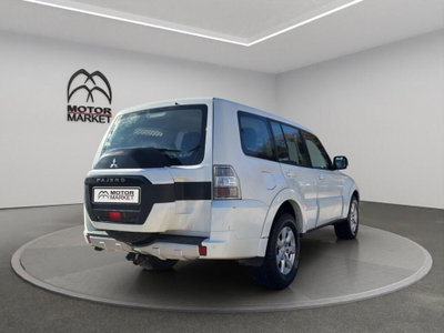 Mitsubishi Pajero 3.2 DI-D 16V aut. 5p. Intense DPF (7)