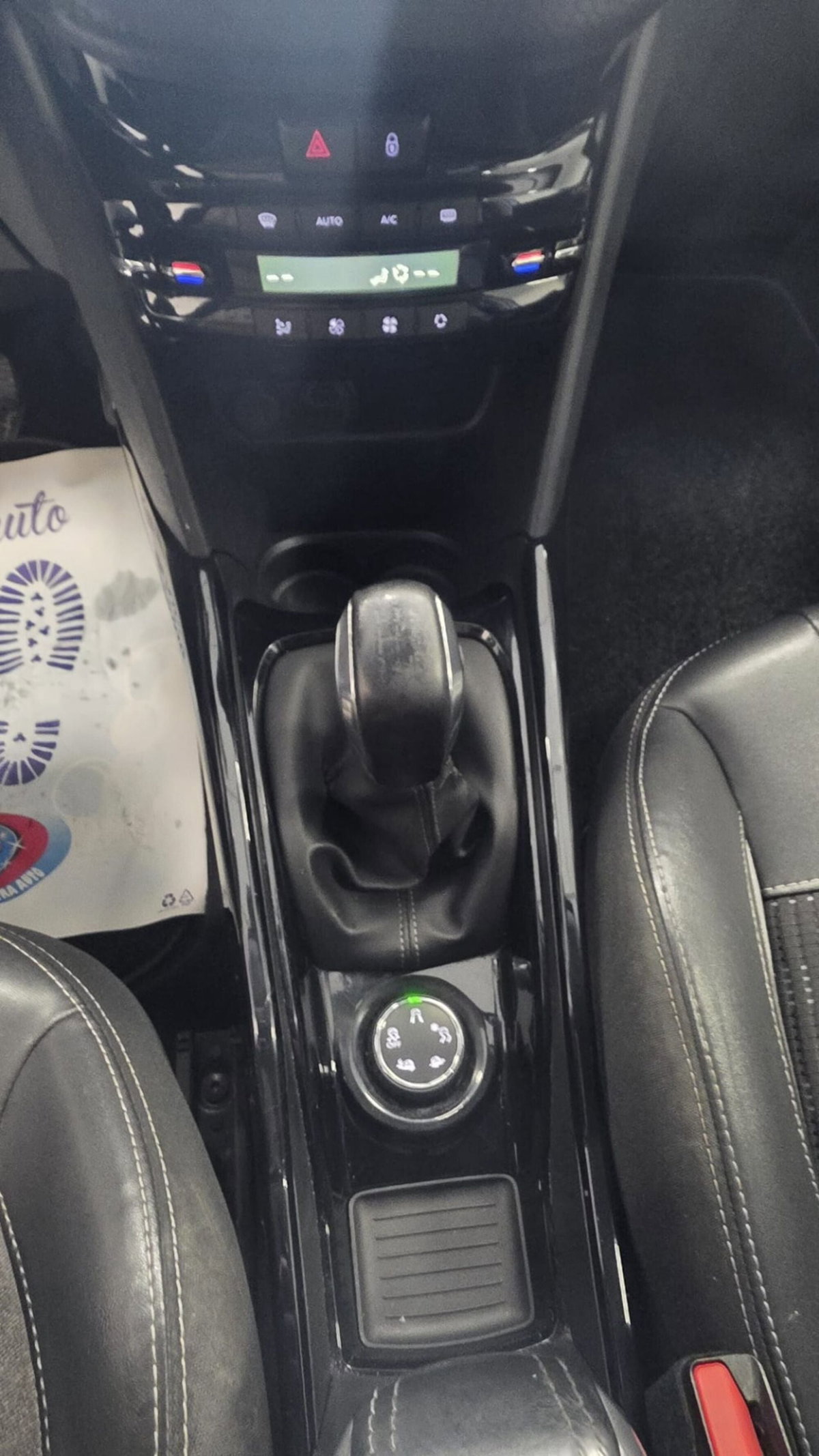 Peugeot 2008 100 Allure (19)