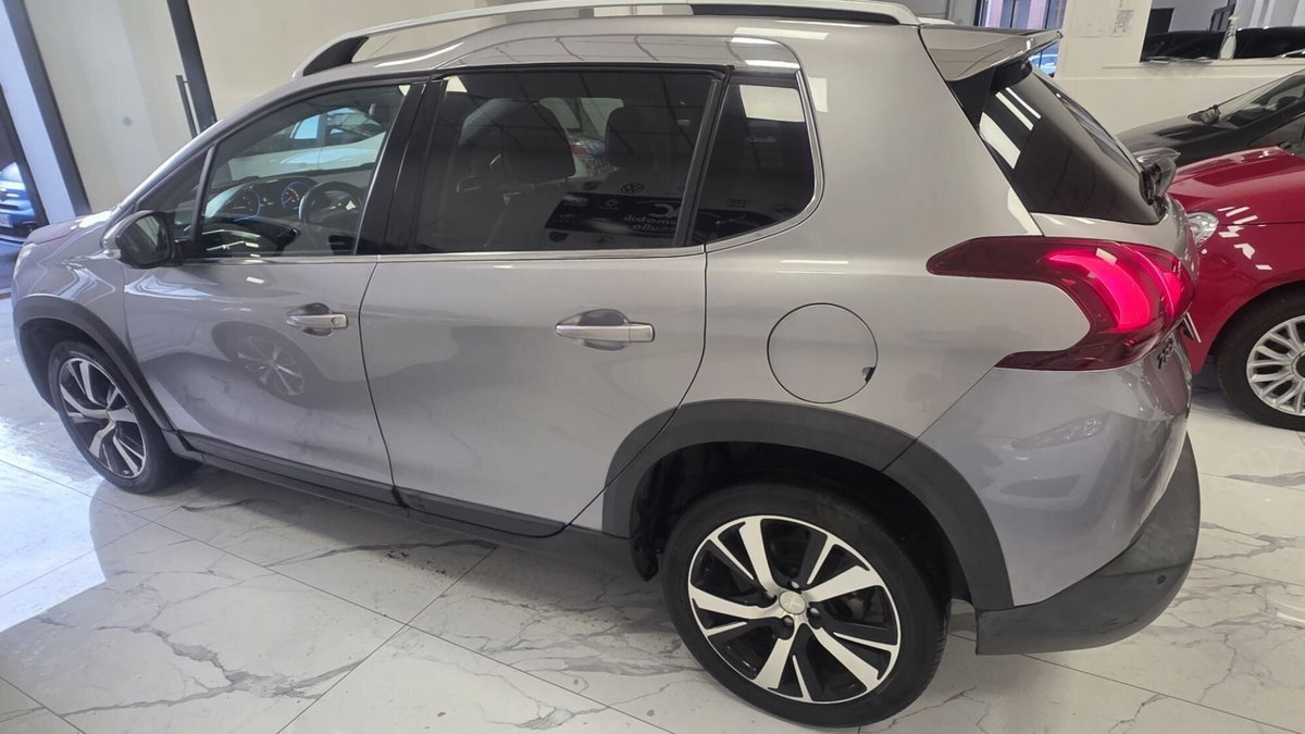 Peugeot 2008 100 Allure (9)