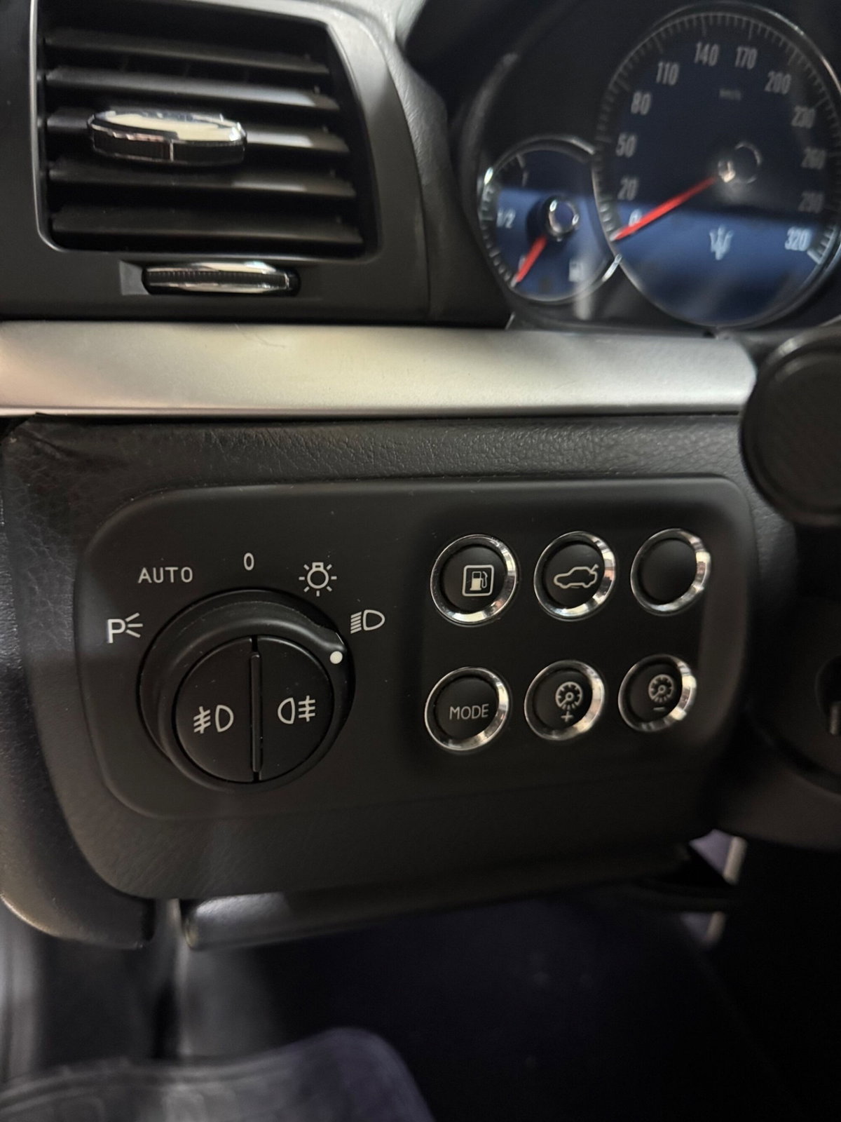 Maserati Granturismo GranTurismo 4.7 V8 S (9)