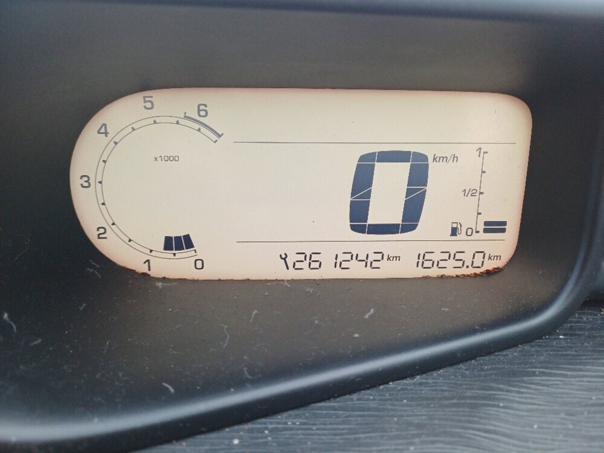 Citroen C3 Picasso 1.4 VTi 95 GPL airdream Seduction (12)