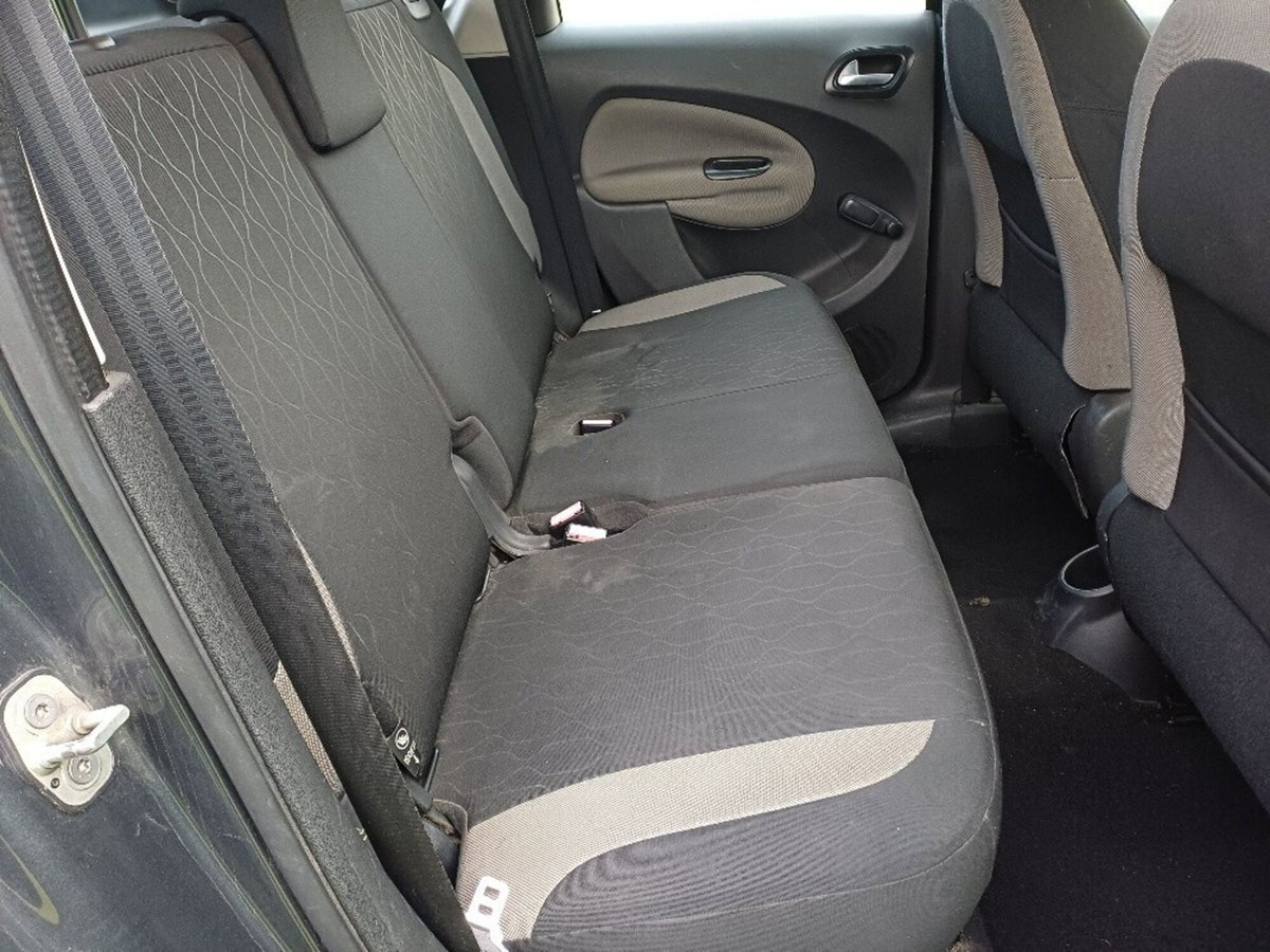 Citroen C3 Picasso 1.4 VTi 95 GPL airdream Seduction (16)