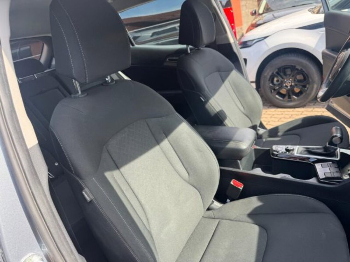Kia Sportage 1.6 crdi mhev Business dct (13)