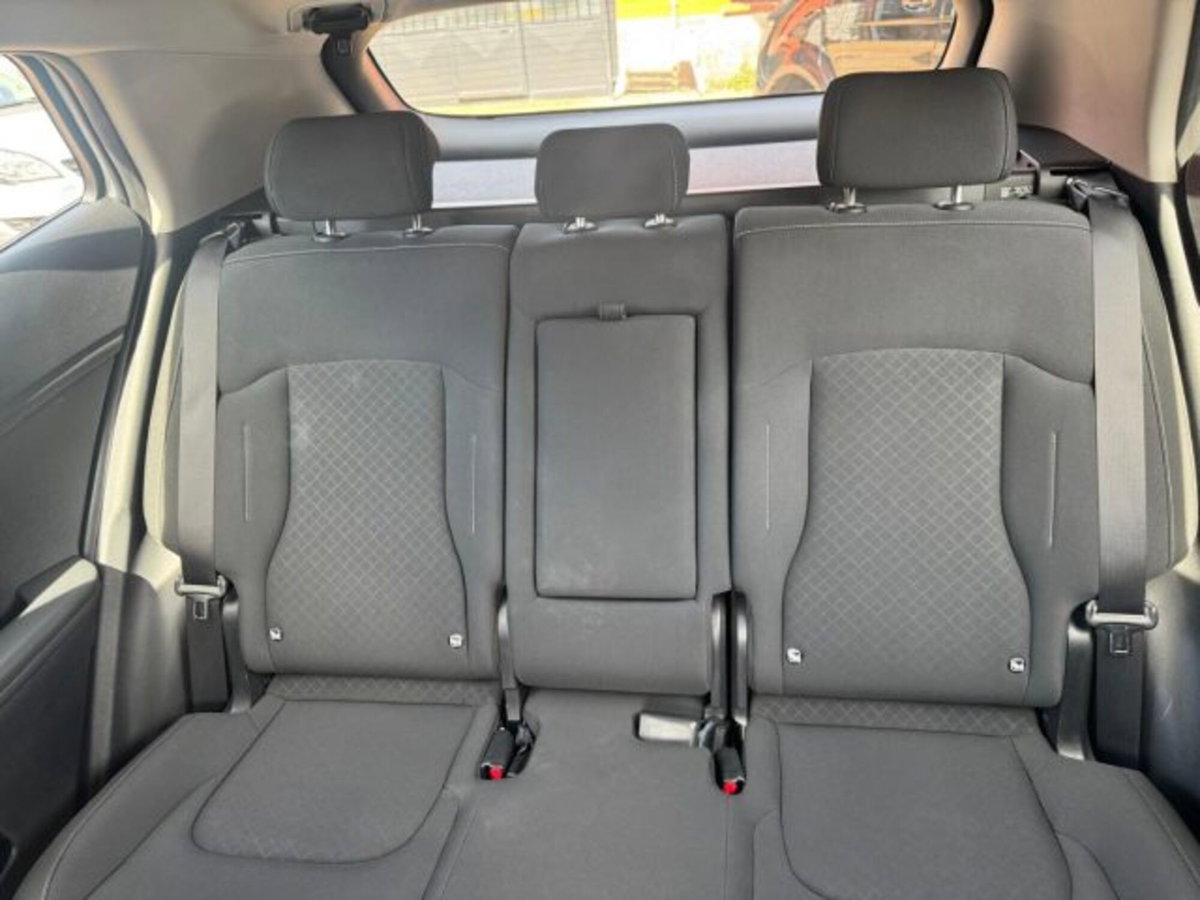 Kia Sportage 1.6 crdi mhev Business dct (17)