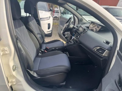 Lancia Ypsilon 1.0 FireFly 5 porte S&S Hybrid Ecochic Gold (13)
