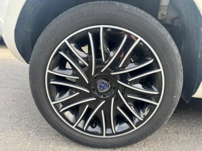 Lancia Ypsilon 1.0 FireFly 5 porte S&S Hybrid Ecochic Gold (19)