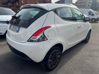 Lancia Ypsilon 1.0 FireFly 5 porte S&S Hybrid Ecochic Gold (3)