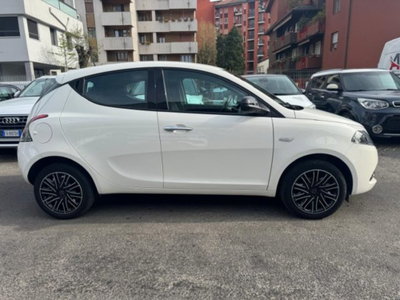 Lancia Ypsilon 1.0 FireFly 5 porte S&S Hybrid Ecochic Gold (5)