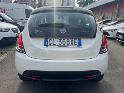 Lancia Ypsilon 1.0 FireFly 5 porte S&S Hybrid Ecochic Gold (7)