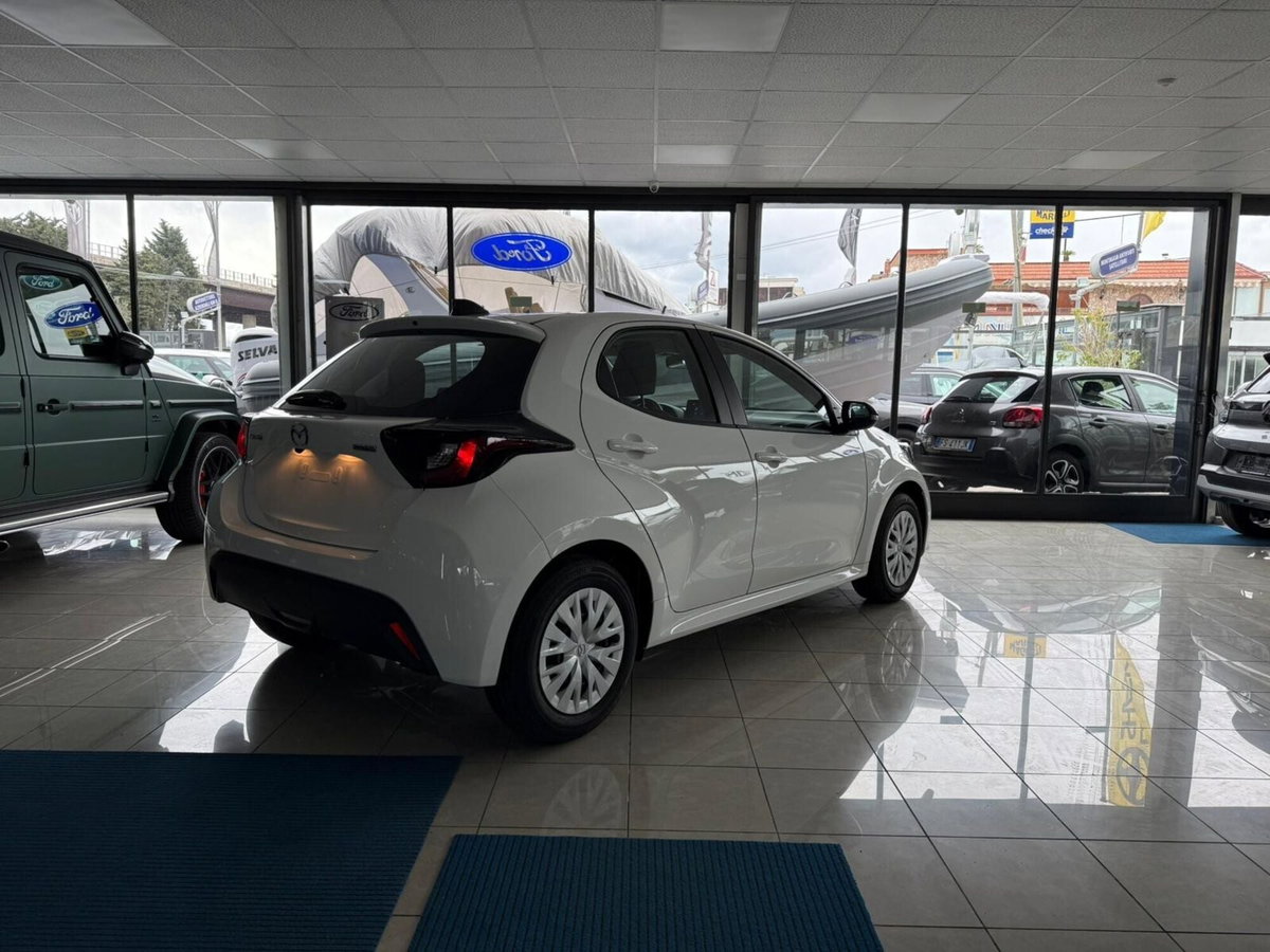 Mazda Mazda2 Hybrid 1.5 vvt full hybrid electric Centre Line e-cvt (3)