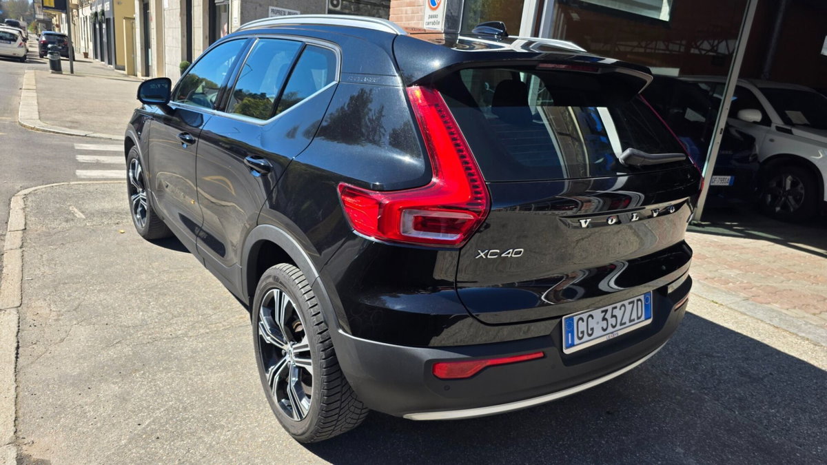 Volvo XC40 T5 Recharge Plug-in Hybrid Inscription Expression (6)