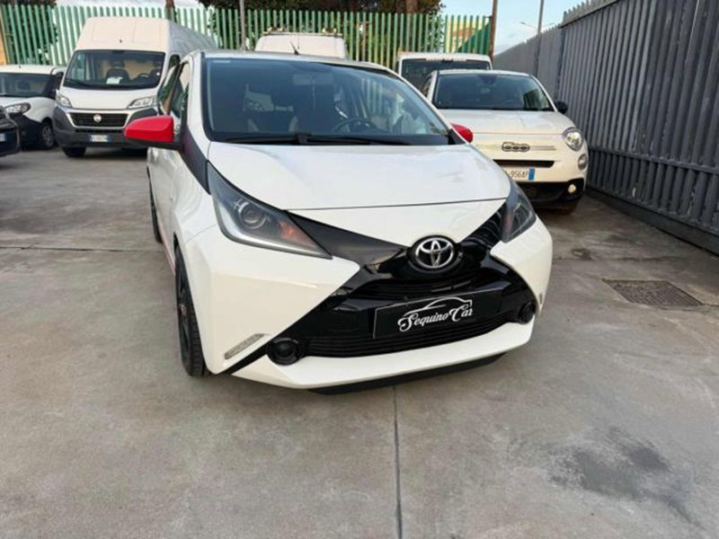 Toyota Aygo 1.0 VVT-i 69 CV 5 porte x-cool