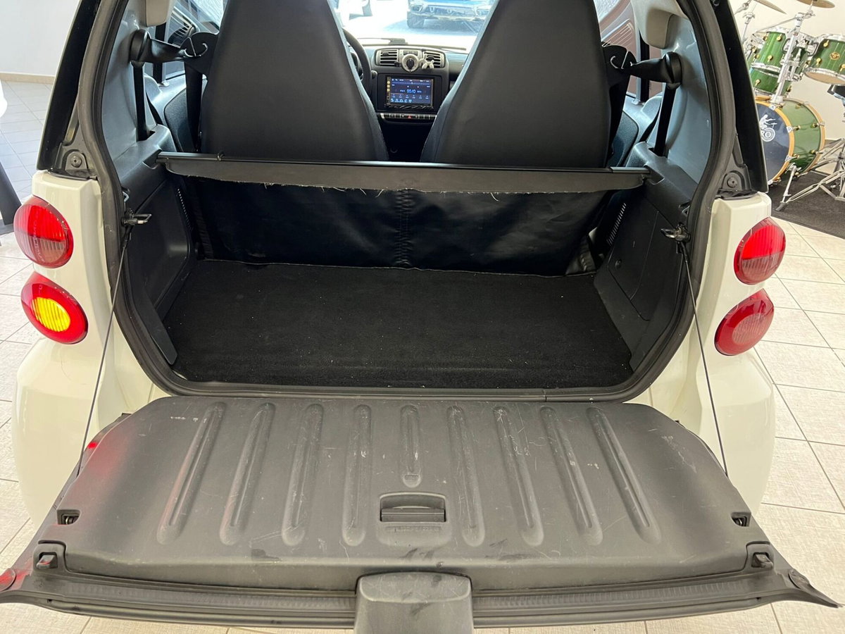 smart Fortwo 1000 52 kW MHD coupé passion (11)