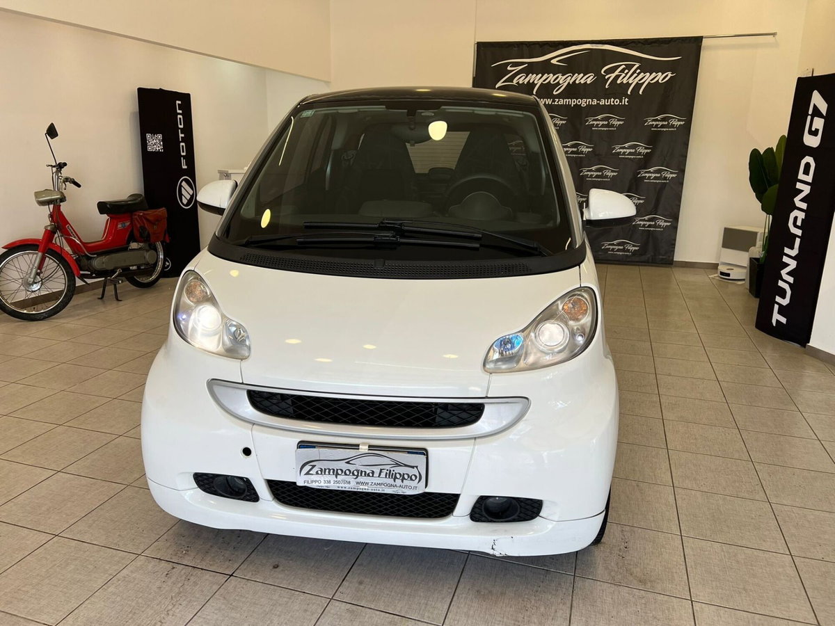 smart Fortwo 1000 52 kW MHD coupé passion (2)