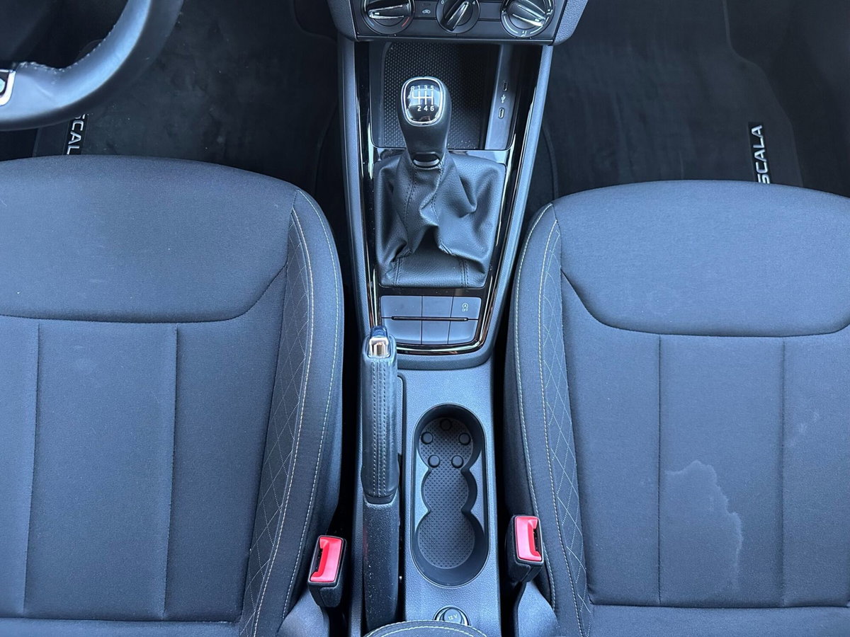 Skoda Scala 1.0 TSI 110 CV DSG Ambition (15)