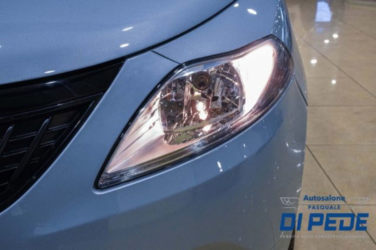 Lancia Ypsilon 1.0 FireFly 5 porte S&S Hybrid Gold Plus (8)