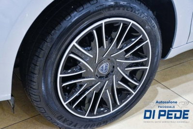 Lancia Ypsilon 1.0 FireFly 5 porte S&S Hybrid Gold Plus (9)