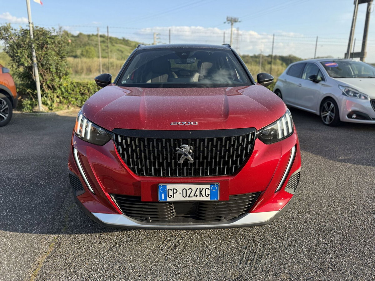 Peugeot 2008 PureTech 130 S&S GT (2)