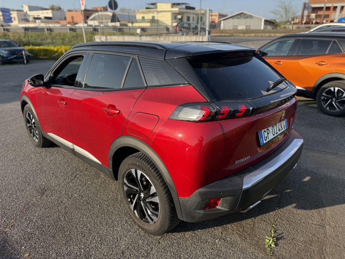 Peugeot 2008 PureTech 130 S&S GT (4)