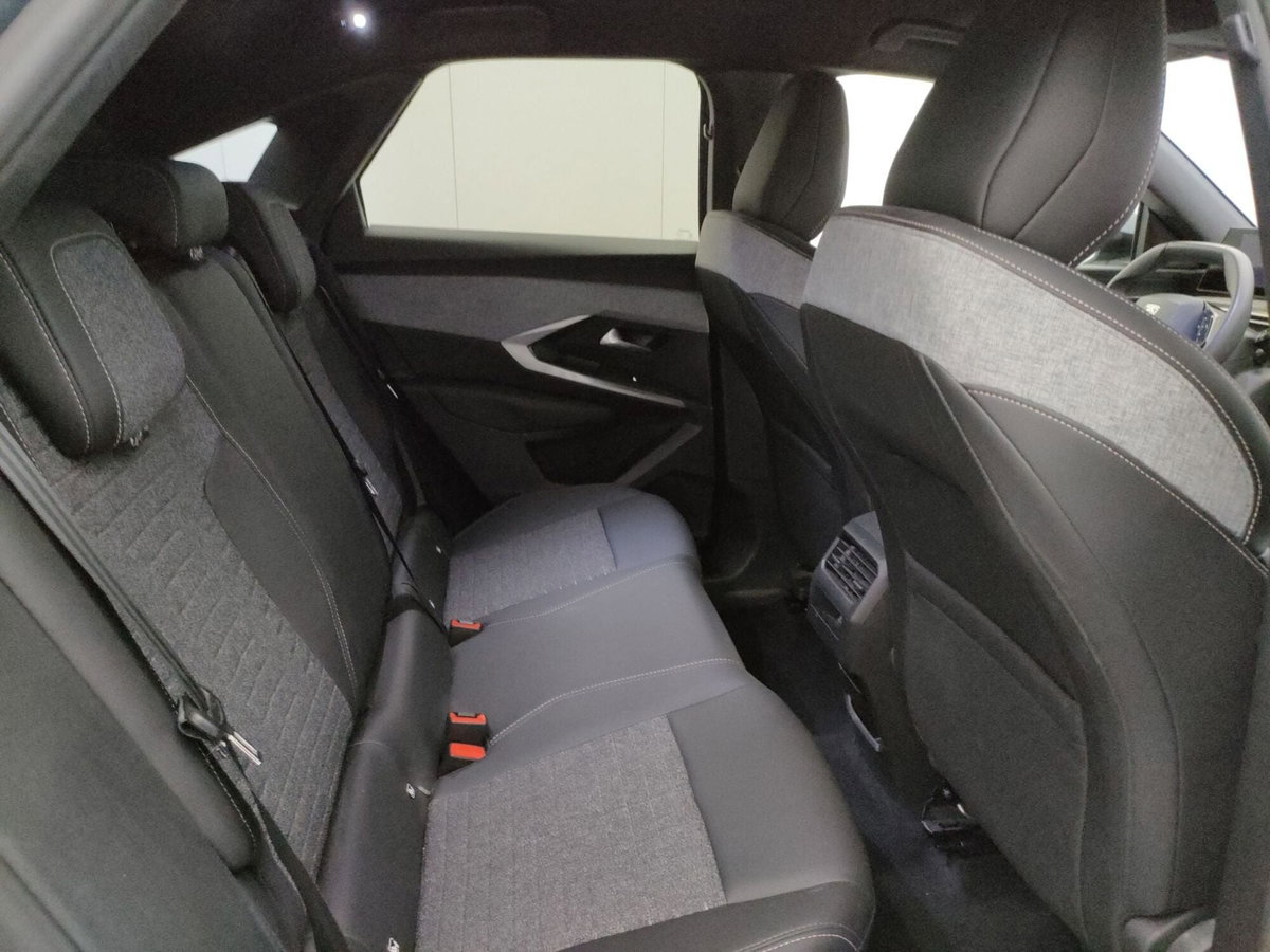 Peugeot 3008 1.2 hybrid Allure Business 145cv e-dcs6 (13)