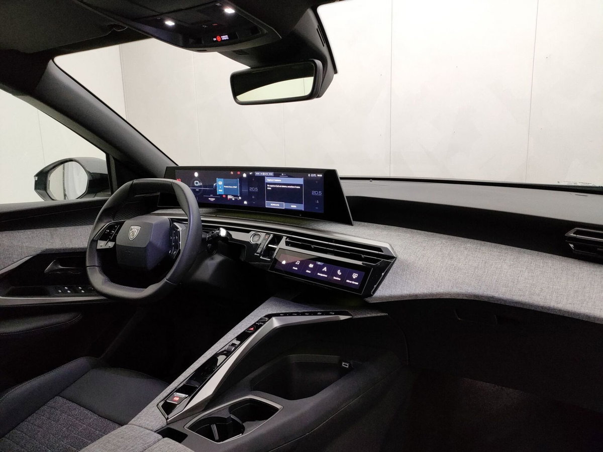 Peugeot 3008 1.2 hybrid Allure Business 145cv e-dcs6 (7)
