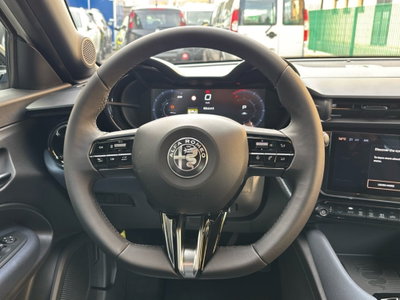 Alfa Romeo Junior 1.2 ibrida 145cv edct6 (17)