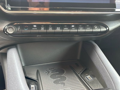 Alfa Romeo Junior 1.2 ibrida 145cv edct6 (19)
