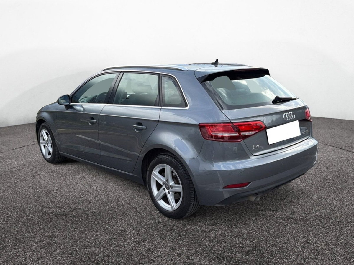 Audi A3 Sportback 30 TDI Admired (3)