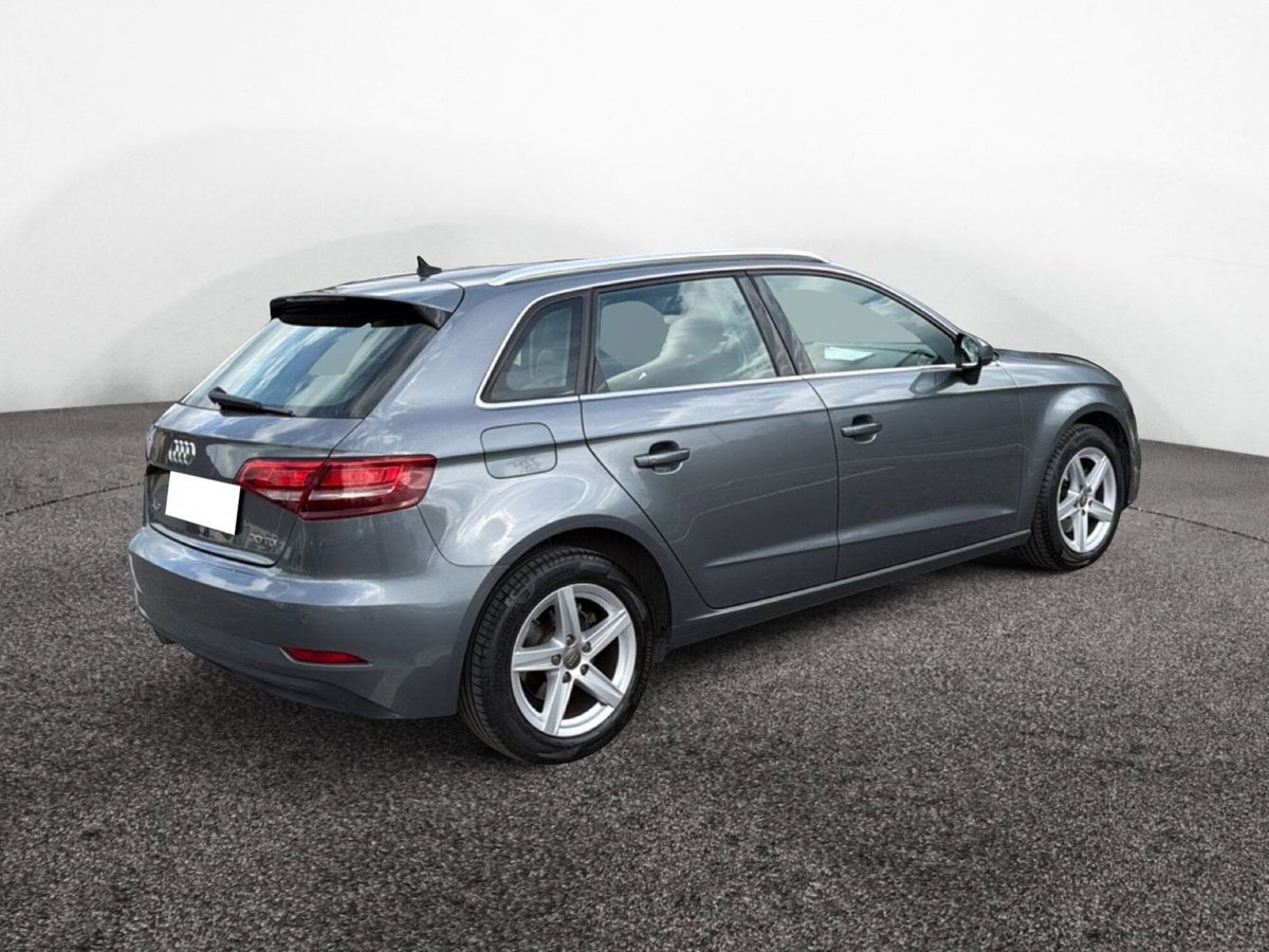 Audi A3 Sportback 30 TDI Admired (6)