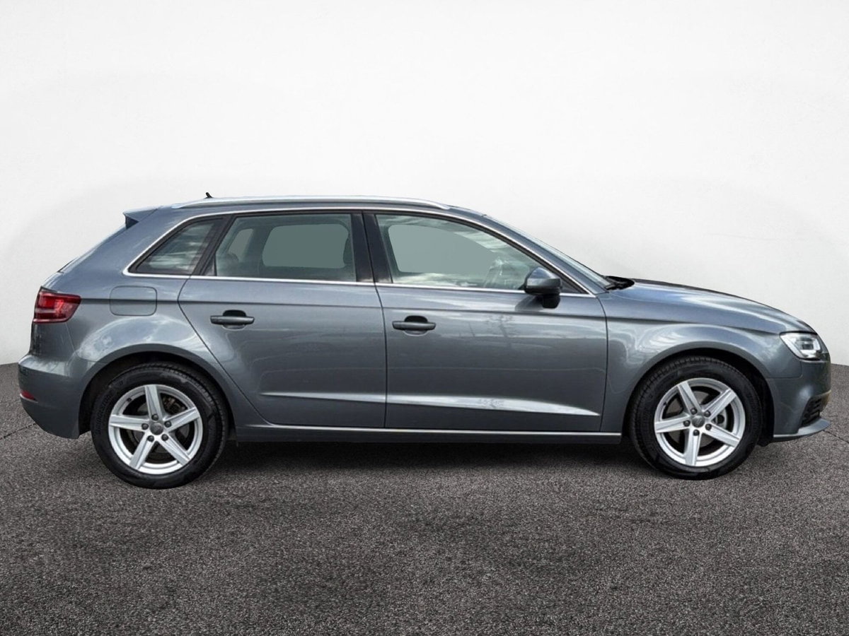 Audi A3 Sportback 30 TDI Admired (7)